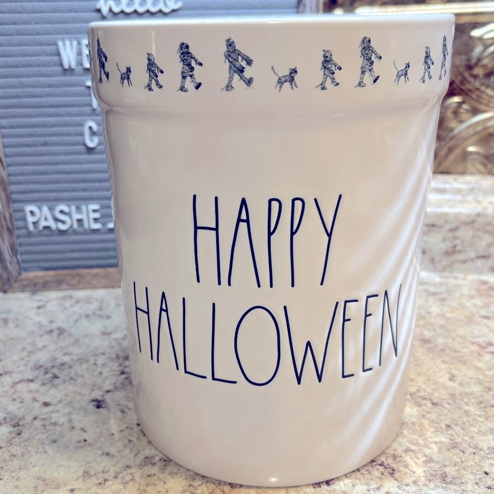 RAE DUNN HAPPY HALLOWEEN Mummy Crock NWT